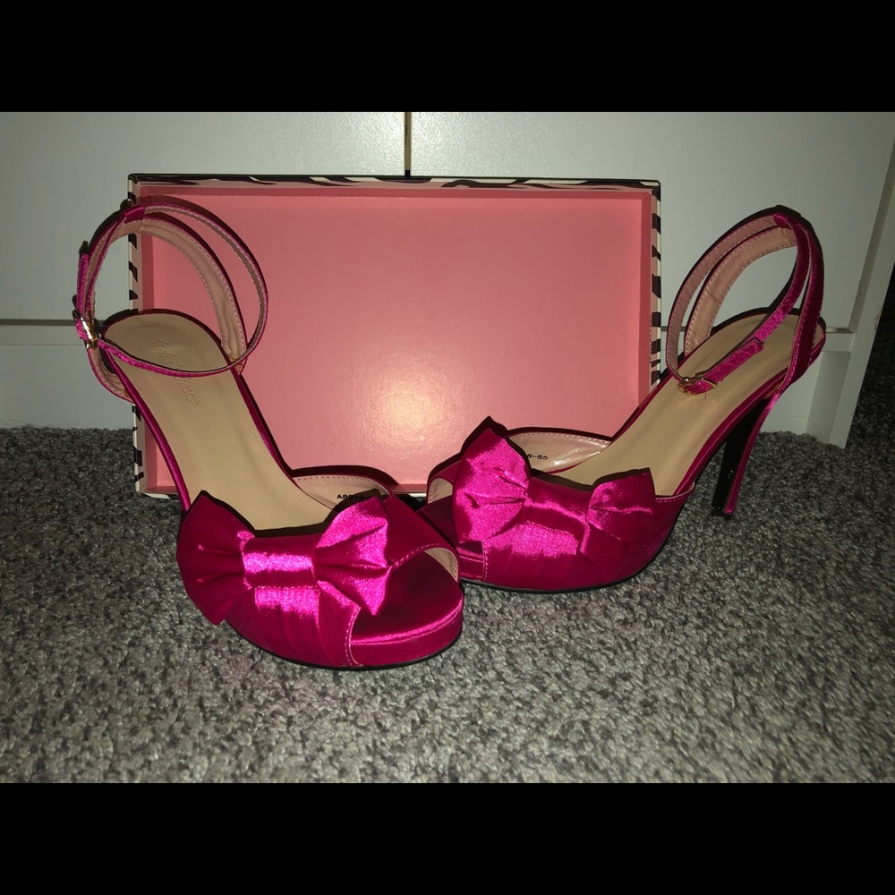 Hot pink Heels with Bow